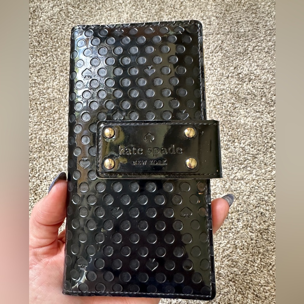 KATE SPADE - black patent leather wallet